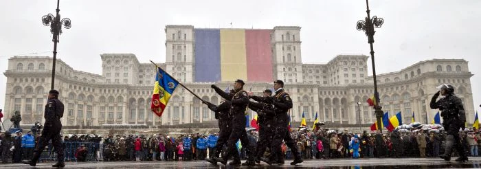 
    Parada de 1 decembrie din Capitală va avea loc în Piaţa ConstituţieiFoto: AP  