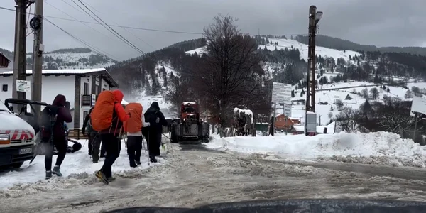Turistii au mers la pas spre Parang  Sursa: PParang Ski & Summer Resort Facebook