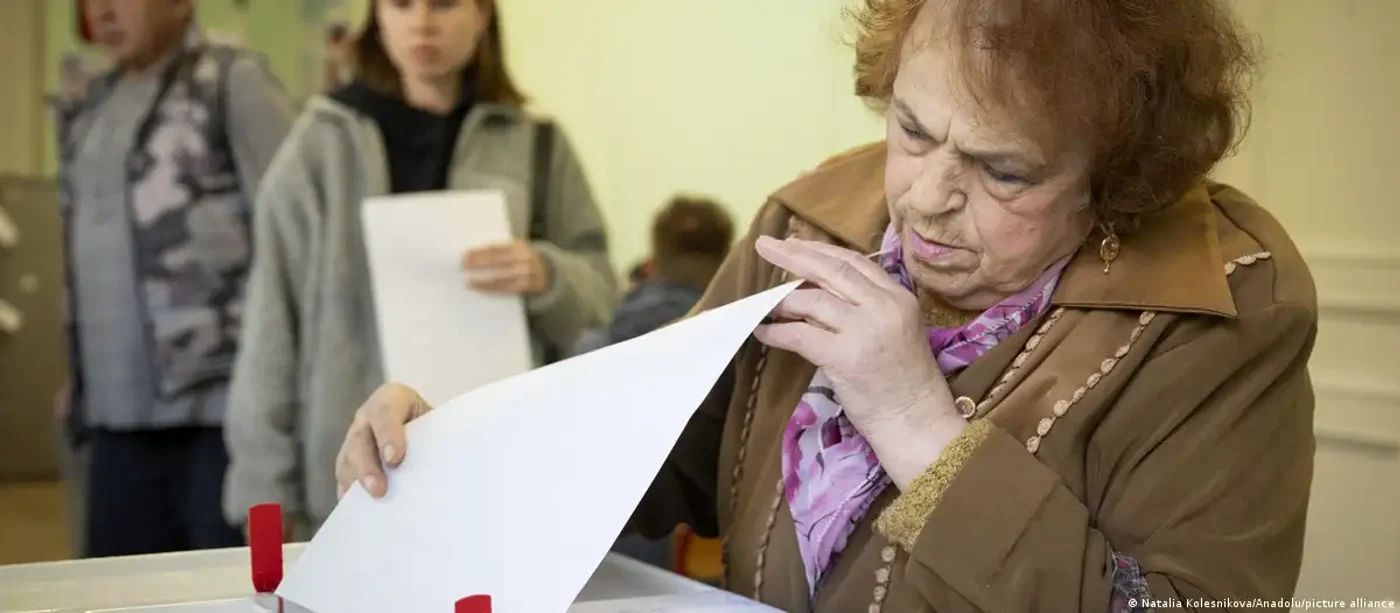 Peste 110 milioane de cetățeni ruși au fost chemați la urne pentru a participa la alegeri
