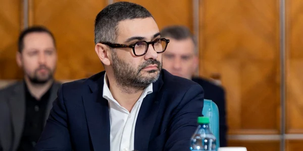 florin manole la Reuniunea Consiliului Național Tripartit pentru Dialog Social foto gov ro jpeg