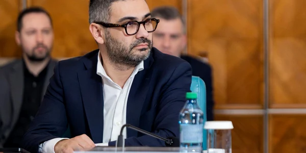 florin manole la Reuniunea Consiliului Național Tripartit pentru Dialog Social foto gov ro jpeg