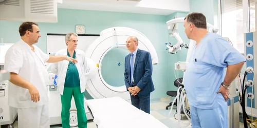 sala de operatie neurochirurgie iasi sursa cj iasi
