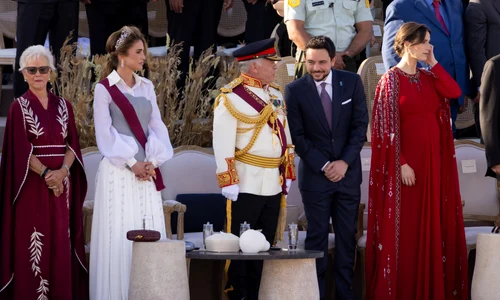 Prințesa Rajwa, Prințul Hussein, Regina Rania și Regele Abdullah profimedia 0880399761 jpg