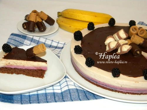 tort duo mousse mure si iaurt cu banane poza 19 jpeg
