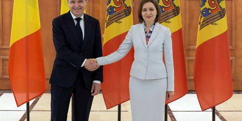 Nicusor Dan  Maia Sandu  MOLDOVA VIZITA OFICIALA DAN SANDU 02Foto INQUAM Photos  (2) jpg