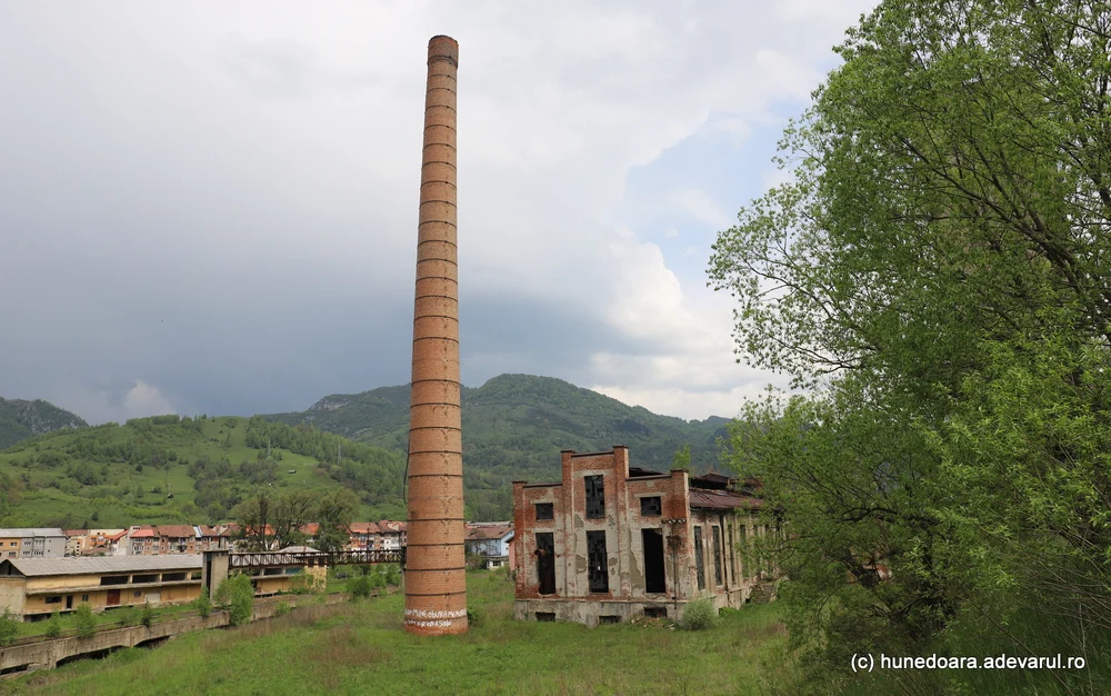 Miner mort la Petrila. Bărbatului i s-a făcut rău în subteran. Poliția a anunțat Inspectoratul Teritorial de Muncă
