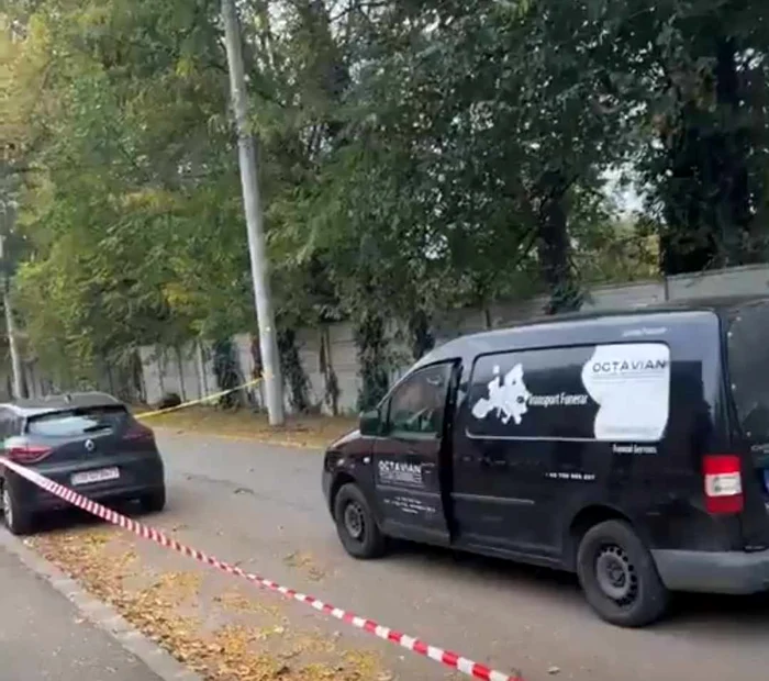 Cadavrul unui bărbat găsit într-o mașină abandonată FOTO captură video Europa Nova