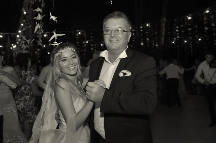 Laura Cosoi, alături de tatăl ei