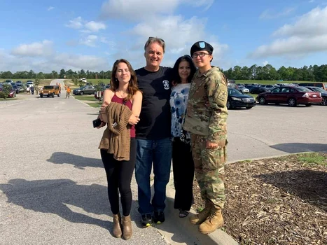 2 fiicele elenei carstea in armata americana glenn mutard adriana sanda 4 jpg jpeg