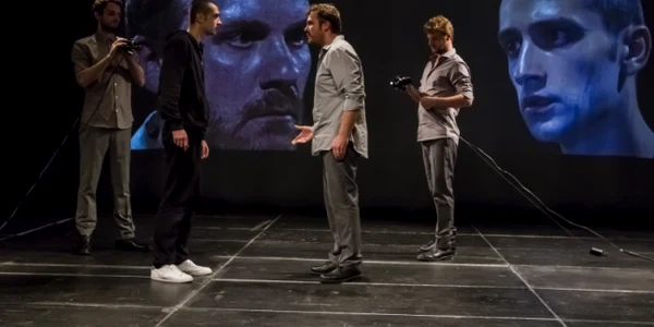 tipografic majuscul foto Teatrul Odeon
