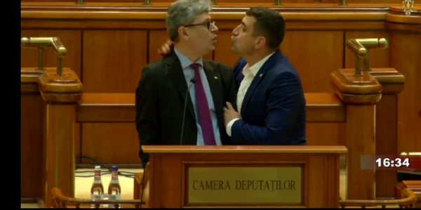 Scandal Parlament - George Simion si Virgil Popescu