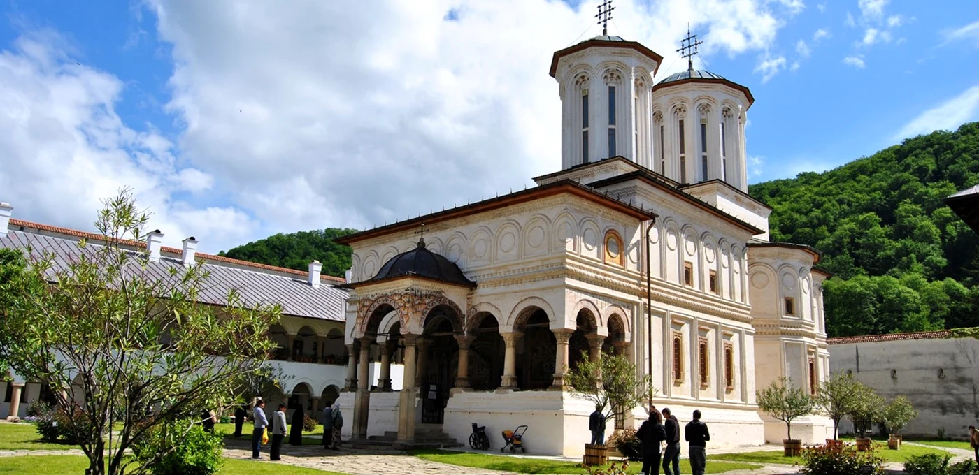 Mănstirea a fost ridicată în seclul XVII / foto: arhiepiscopiaramnicului.ro