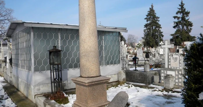 monument funerar ploiesti foto dana mihai