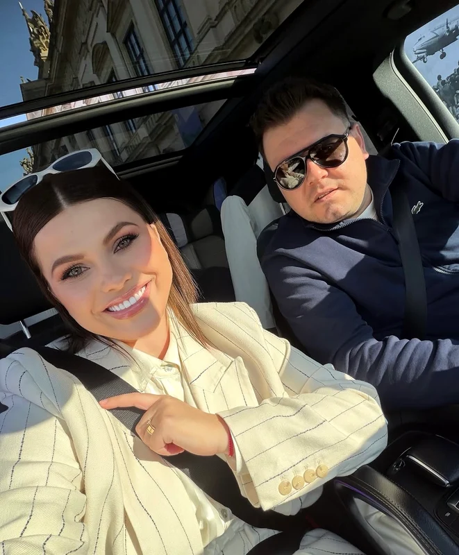 Cristina Vasiu și soțul, Cătălin Stoica, sărbătoresc doi ani de căsnicie la Berlin foto: Instagram 
