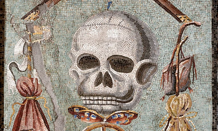 Mozaicul Memento Mori descoperit la Pompeii (© Museo Archeologico Nazionale di Napoli)