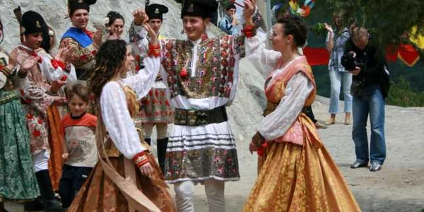 Jocul strămoşesc de la Şargu. FOTOUniunea Junilor