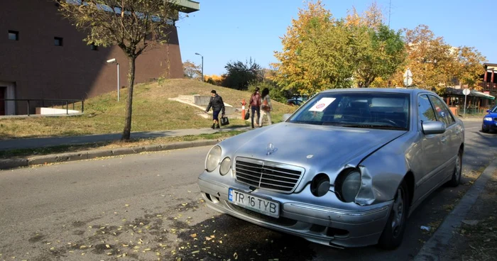 Masina a fost lovita de reprezentantii Politiei Locale si ADP