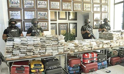 Cele peste 700 kg de cocaină găsite de polițiști l au „înfundat” pe francez jpeg
