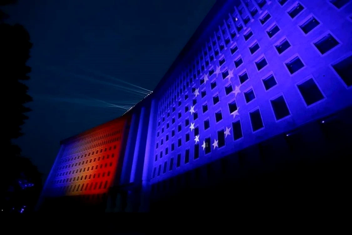 cladirea parlamentului moldova foto ipn