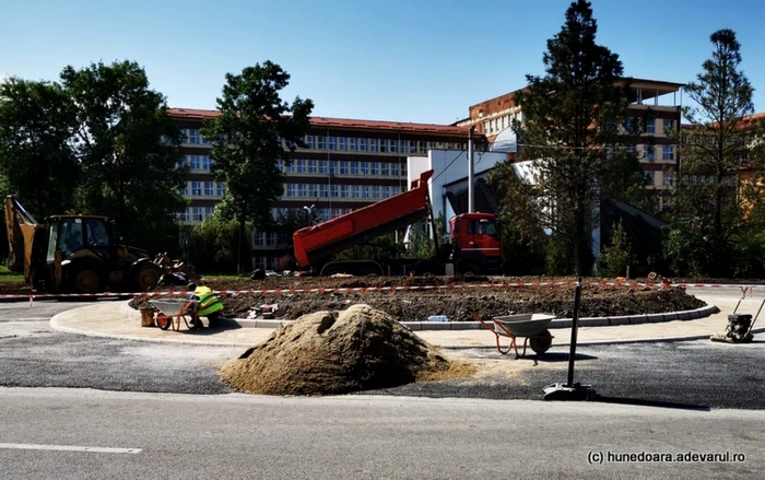 giratoriu hunedoara foto daniel guta adevarul