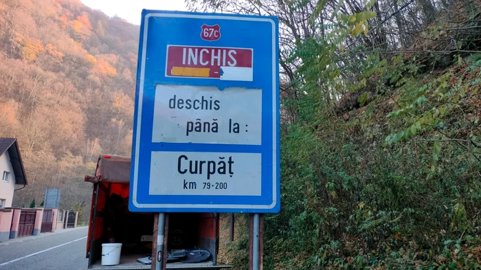 Drum închis pe Transalpina FOTO: Facebook