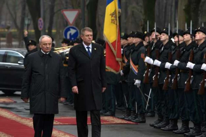 Preşedintele României, Klaus Iohannis, şi preşedintele Republciii Moldova, Nicolae Timofti