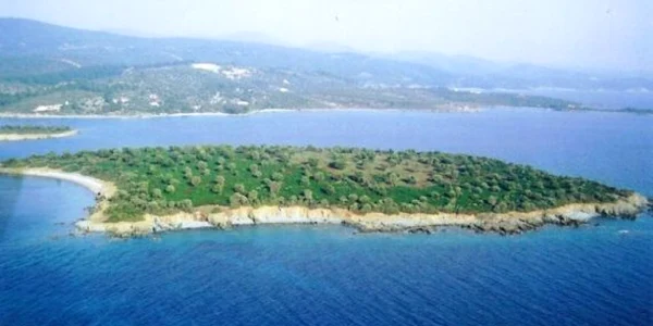 insula Spalathronisi 