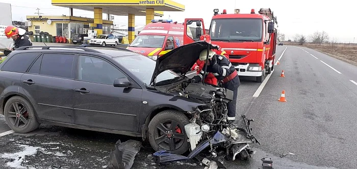 Accident cu 3 maşini pe DN2 FOTO ISU Ialomiţa