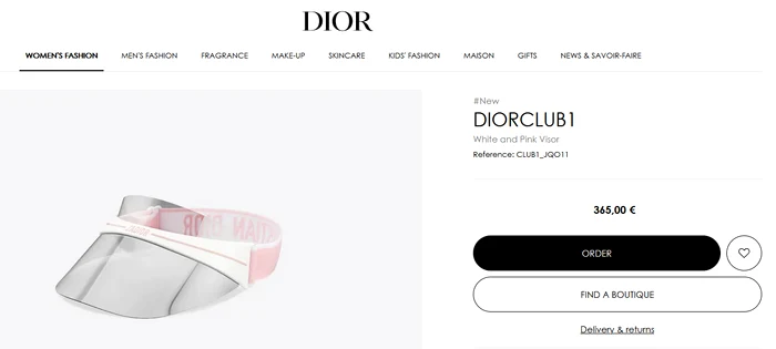 Viziera purtată de Bianca Drăgușanu