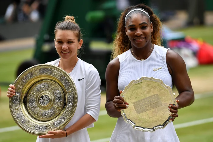 Halep, după finala în care a zdrobit-o pe Serena Williams la Wimbledon. FOTO: Facebook