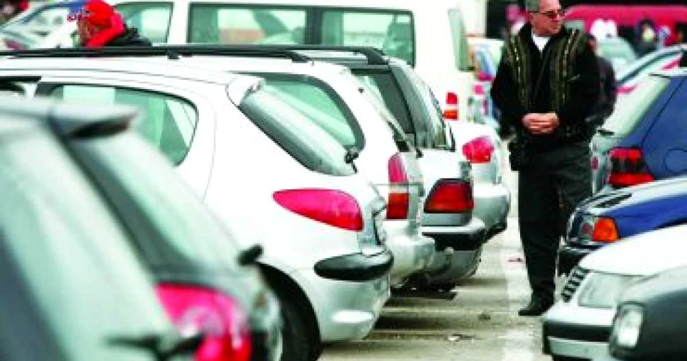 Craiova: Locurile de parcare sunt concesionate în 2011