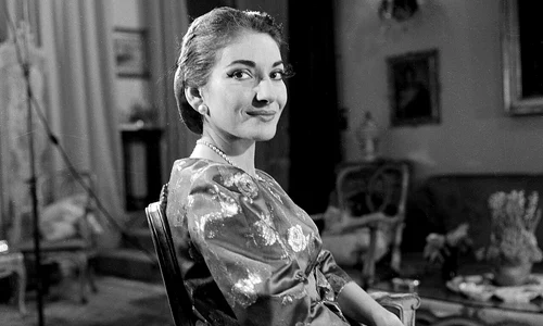 Maria Callas, fotografiată în 1958. Soprana a devenit una dintre cele mai importante figuri ale operei din secolul XX