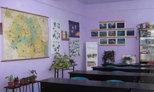 "Cabinetul de istorie" – 1 Iunie la Fundația Dignitas   Despre printi și prințese în cuvinte potrivite și desene de poveste jpeg