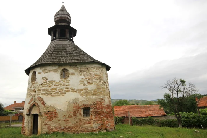 Rotonda. FOTO: Daniel Guţă. ADEVĂRUL