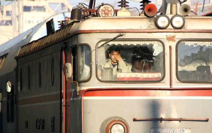 Trenul Bucureşti-Olteniţa se afla în aproierea Gării Republica. FOTO Mediafax