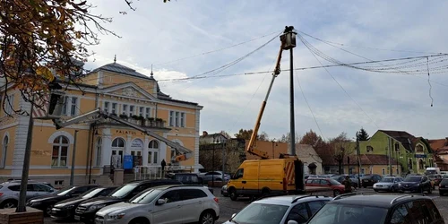 luminite sarabatori Bistrita foto facebook primaria Bistrita jpeg