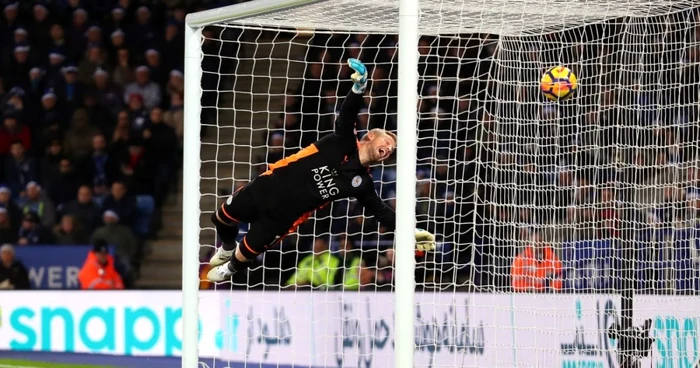 Portarul echipei Leicester City Kasper Schmeichel primeste gol in partida din Premier League contra echipei Manchester United. FOTO Guliver/Gettyimages