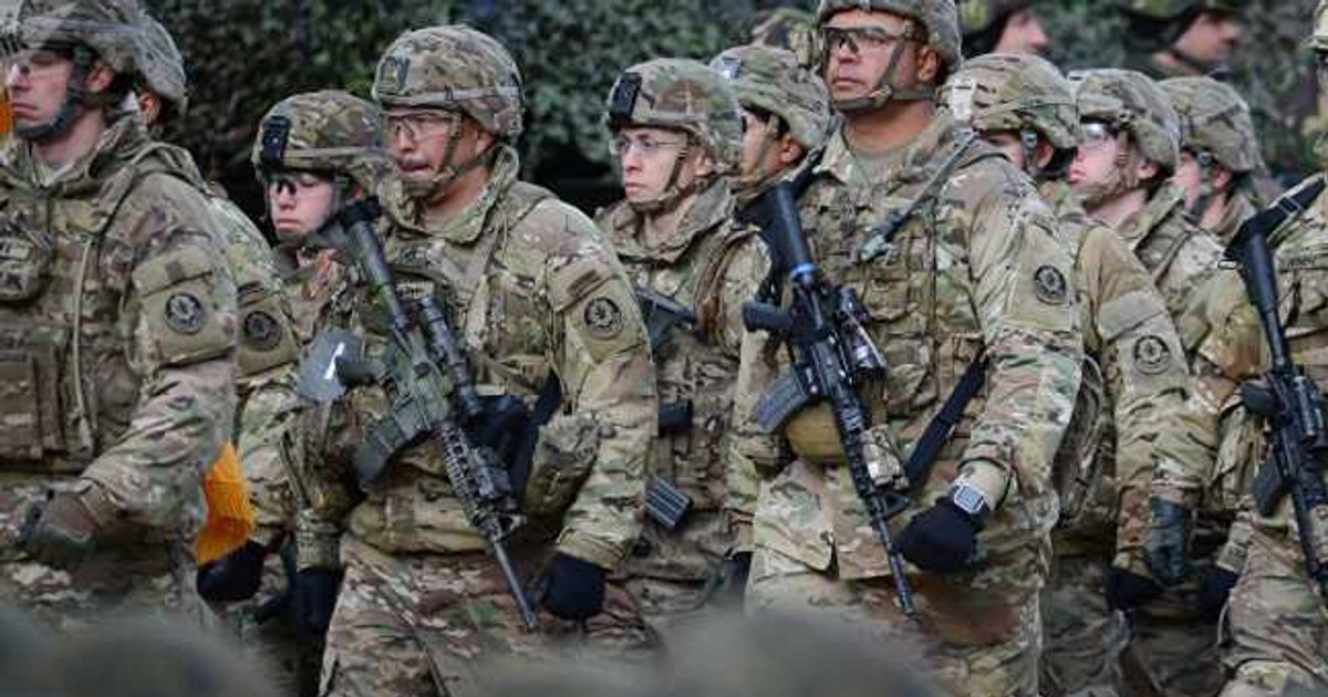 Amiral american: NATO poate fi la final. Moscova sărbătorește cu vodcă