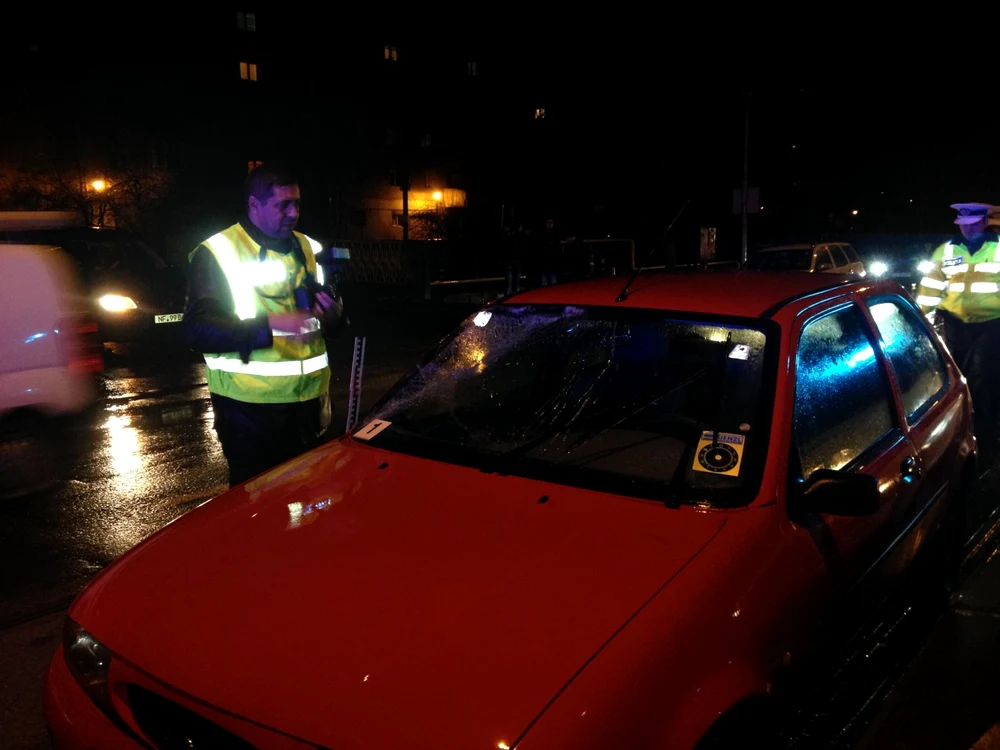 Un bărbat de 61 de ani a fost acroşat pe trecerea de pietoni de la Universitate FOTO CRISTIAN FRANŢ