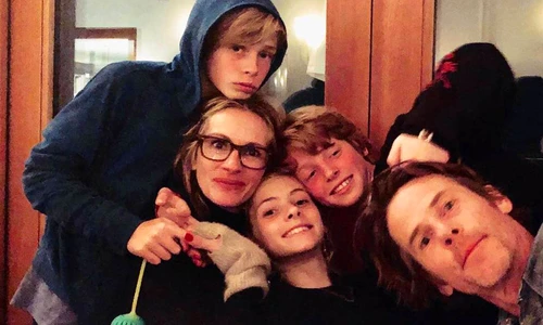 Julia Roberts cu familia foto Profimedia jpg