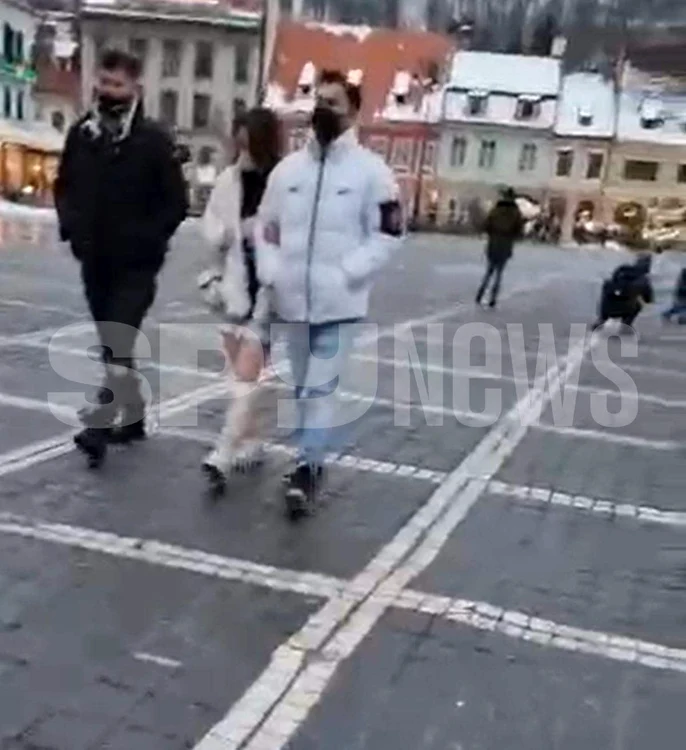 Jador e ținut de braț de fata respectivă. Foto: Spynews.ro