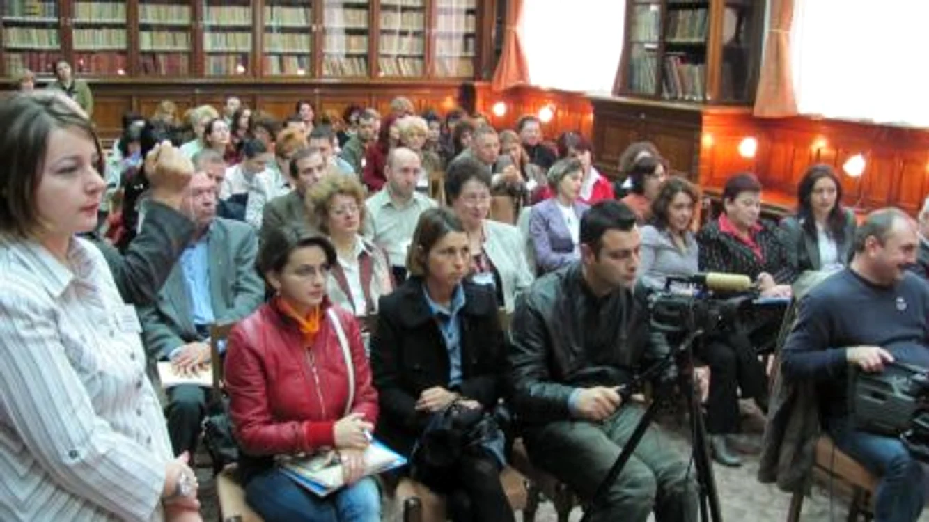 Biblioteca Alexandru şi Aristia Aman