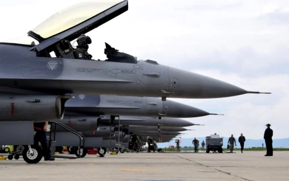 Vin primele avioane F-16 Fighting Falcon din Norvegia