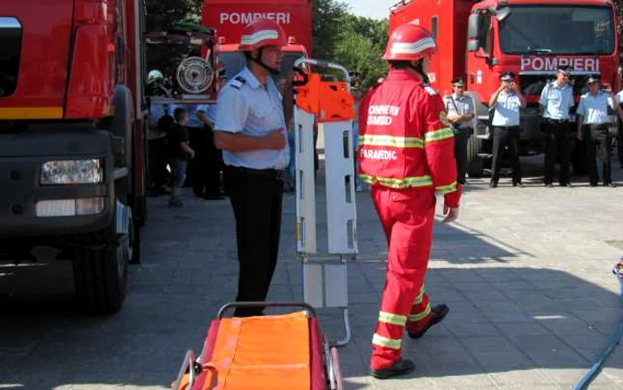 Echipele de intervenţie trebuie să fie pregătite pentru orice situaţie foto: Claudiu Dumitrache
