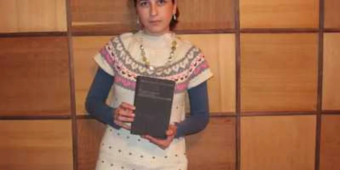 Andra îi ajută pe micuţi să descopere mirajul actoriei