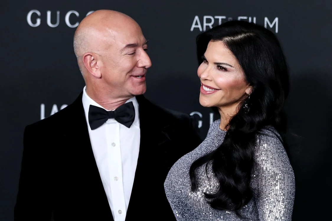 Bezos se căsătorește cu Lauren Sanchez, fostă prezentatoare FOTO Arhivă