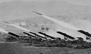 Lansatoare multiple de rachete Katiușa, în timpul Bătăliei de la Stalingrad (foto: Commons: RIA Novosti)