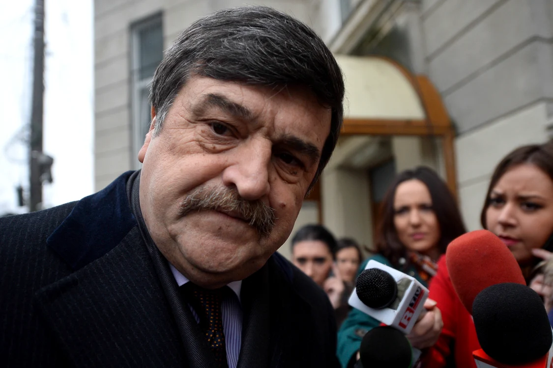 
    Judecătorul Toni Greblă e anchetat pentru trafic de influență, dar și pentru vânzarea dubioasă a unor capre (foto: Mediafax)  