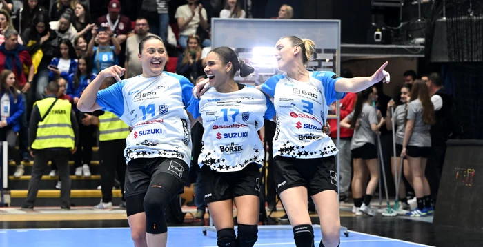 Jaukovic, Omoregie și Arntzen, nucleul de bază al CSM București în acest sezon. Foto Sportpictures