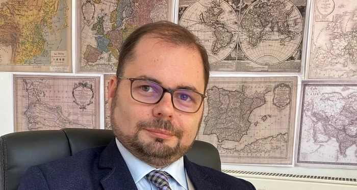Profesorul Sergiu Mișcoiu. FOTO: Arhivă Adevărul
